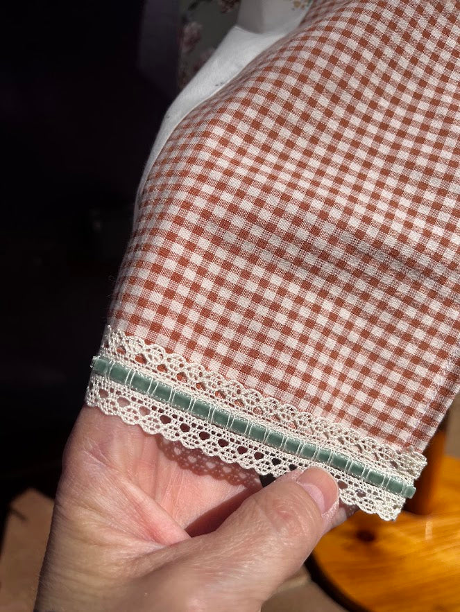 Faldilla Marjane Patchwork amb Brodat Anglès | Cotó OEKO-TEX® | L'Atelier del Bosc