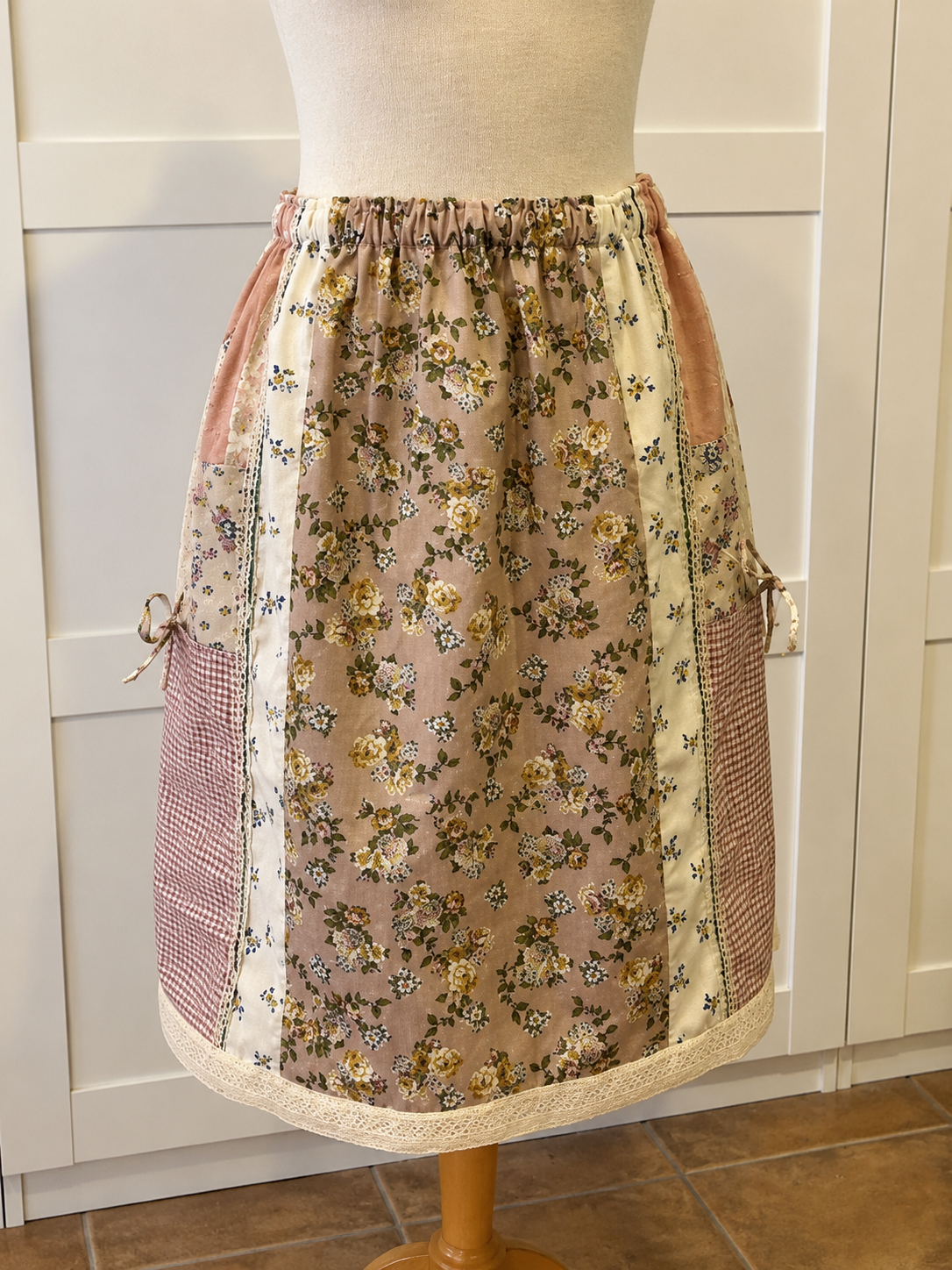 Faldilla Marjane Patchwork amb Brodat Anglès | Cotó OEKO-TEX® | L'Atelier del Bosc